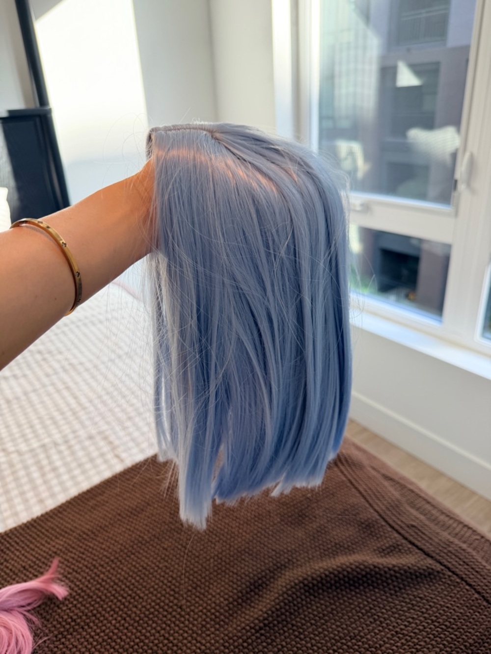 Blue and pink wig - Picture 6 of 10